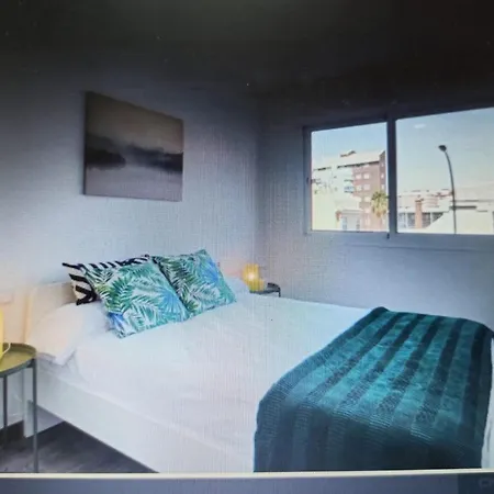 Apartment Holidays2malaga Heroe De Sostoa 200m From The Beach